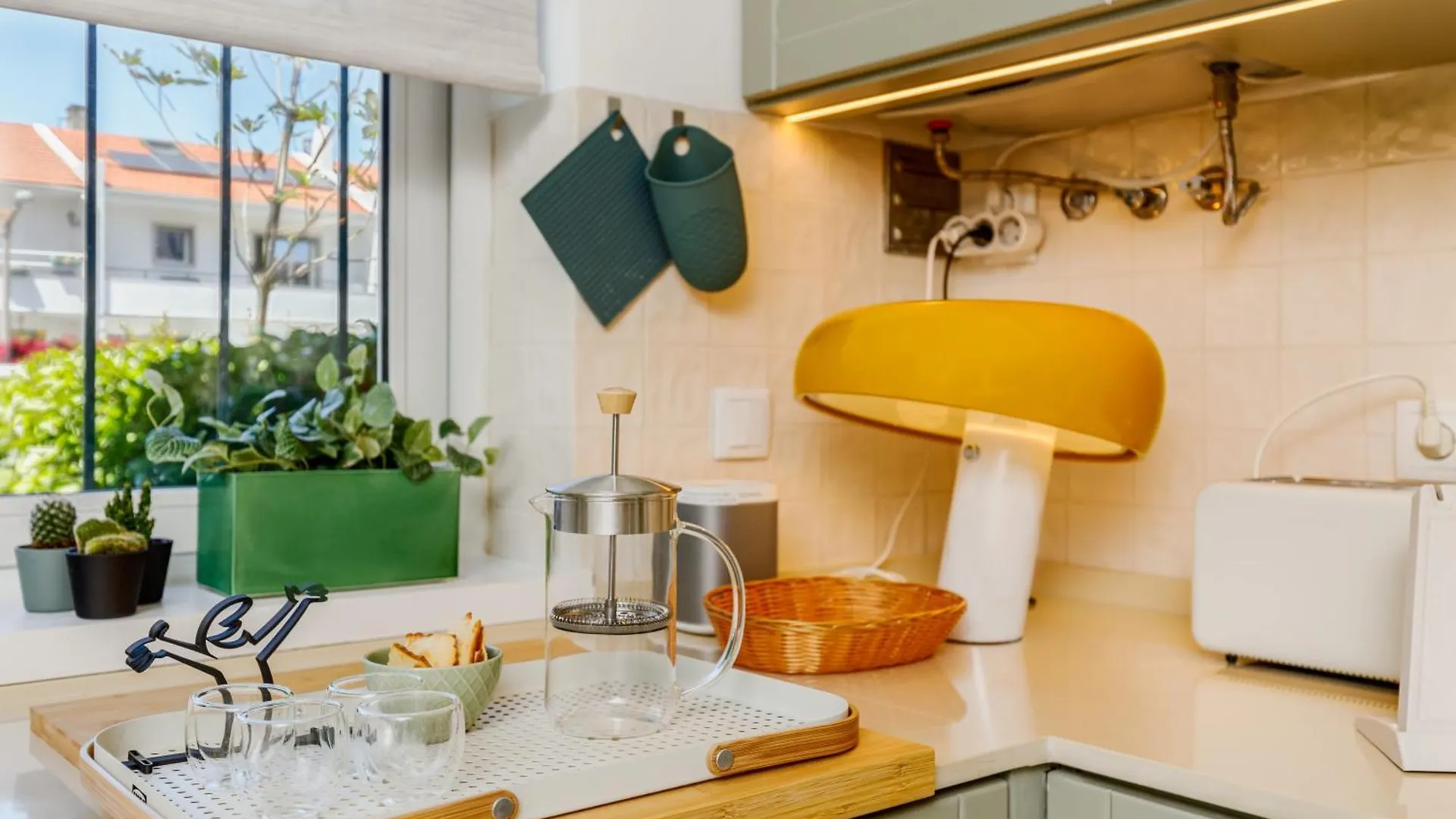 Villa Haus Abel - Pool, Parking And Garden In The Heart Of Lissabon